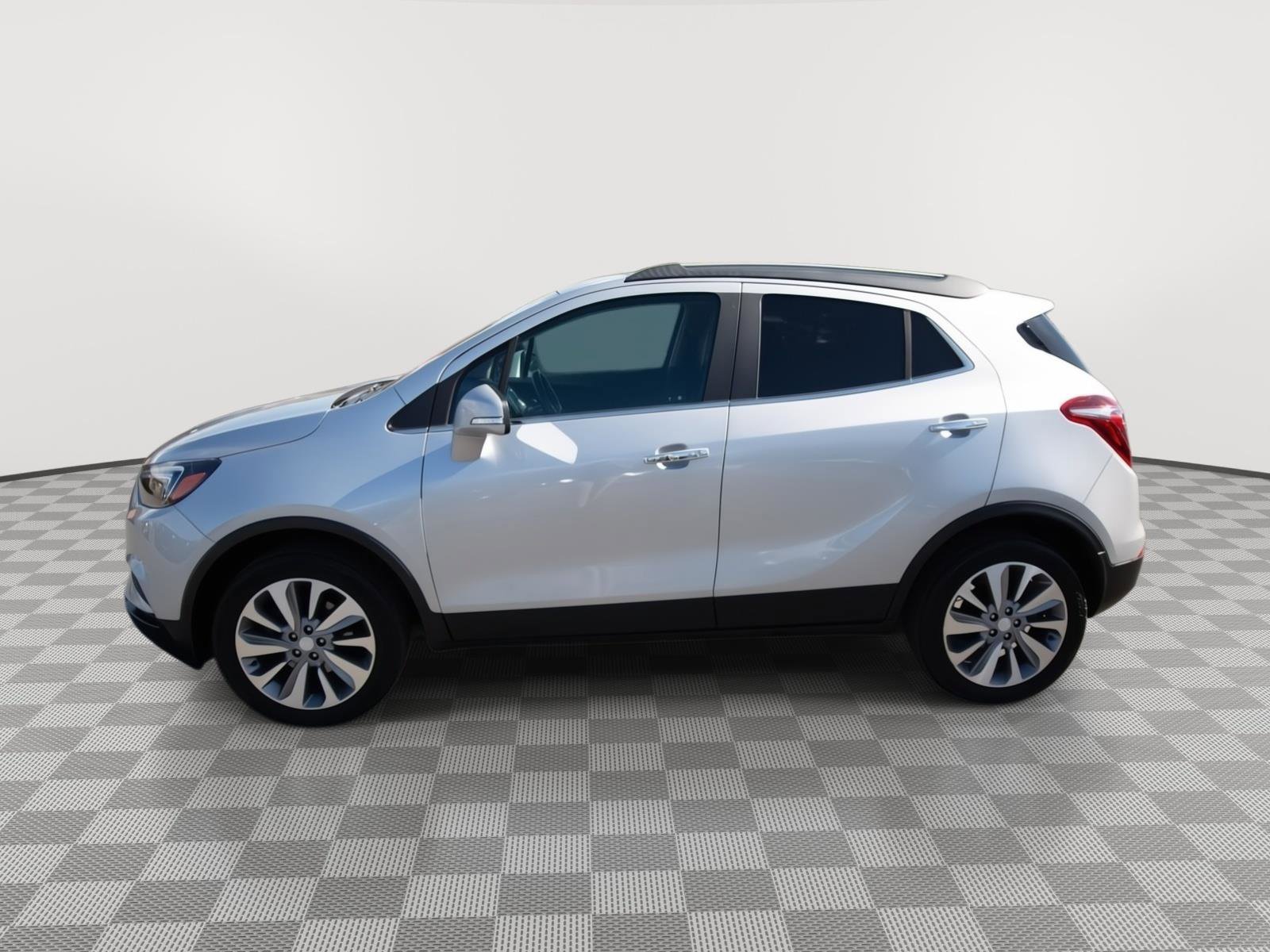Used 2019 Buick Encore Preferred image 8