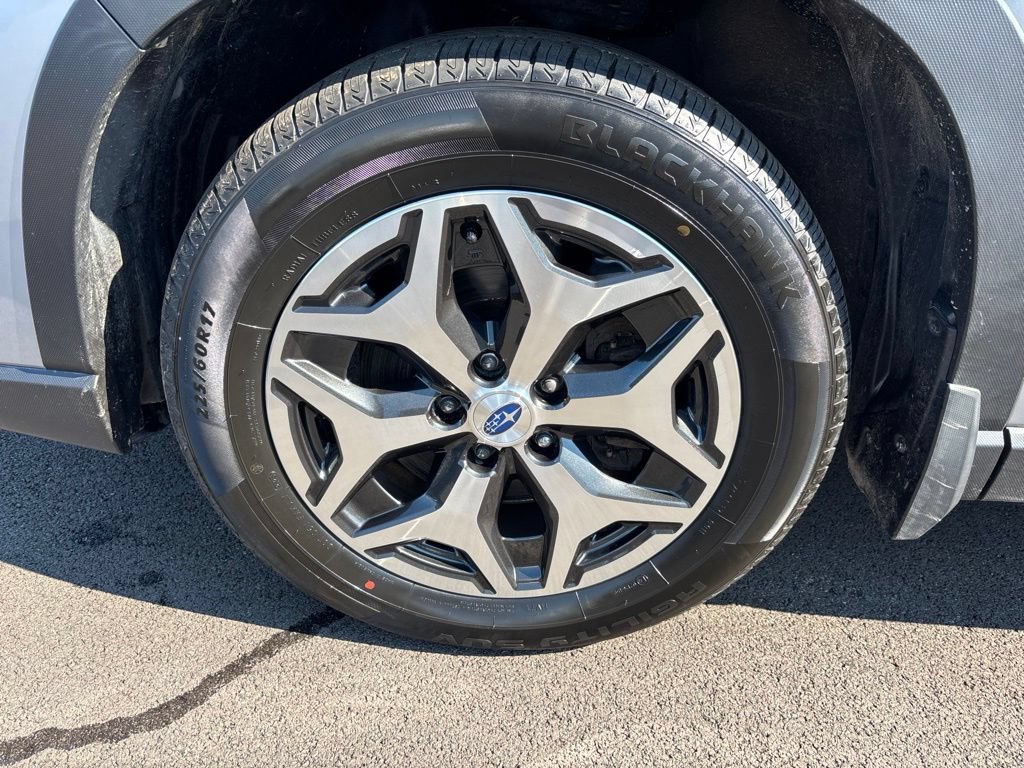 Used 2019 Subaru Forester Premium AWD/4WD image 9