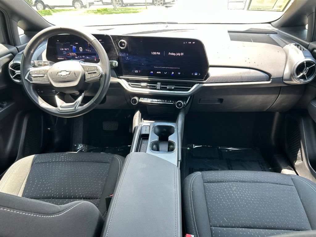 Used 2025 Chevrolet Equinox EV LT FWD image 10