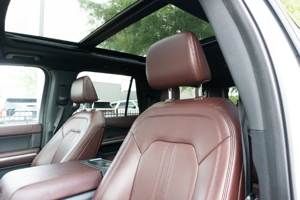 Used 2024 Ford Expedition Max Limited AWD/4WD image 22