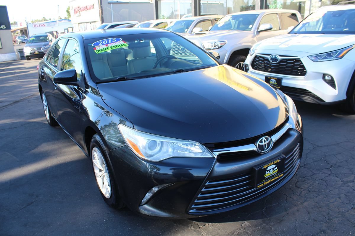 Used 2015 Toyota Camry LE FWD image 8