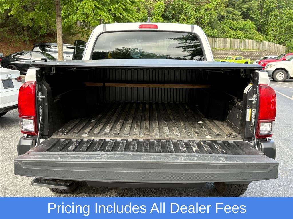 Used 2023 Toyota Tacoma SR AWD/4WD image 13