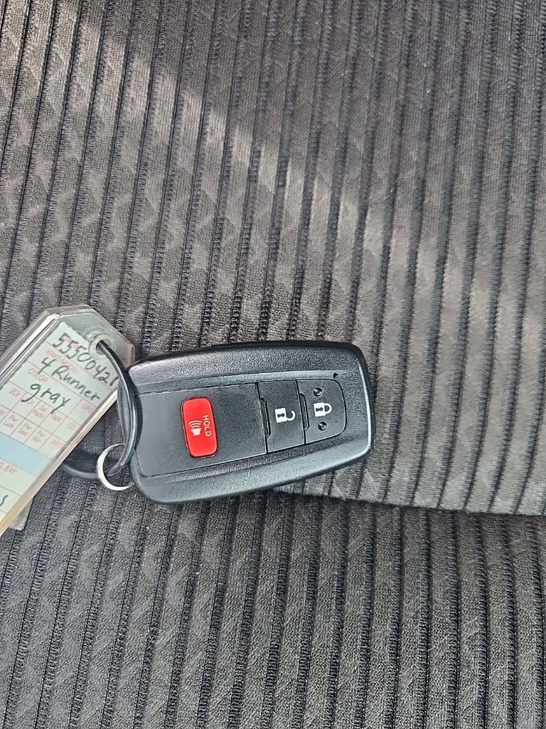 Used 2024 Toyota 4Runner TRD Off-Road image 36