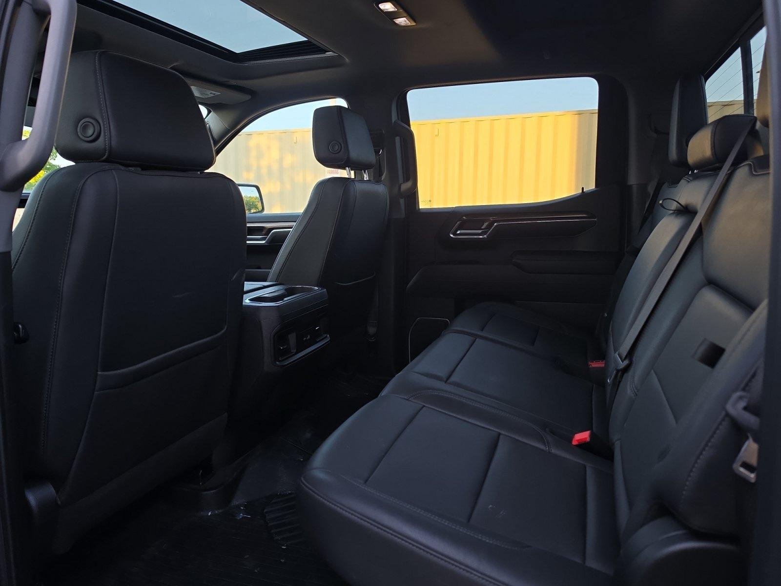 Used 2024 Chevrolet Silverado 1500 LT Trail Boss w/ LT Trail Boss Premium Package AWD/4WD image 23
