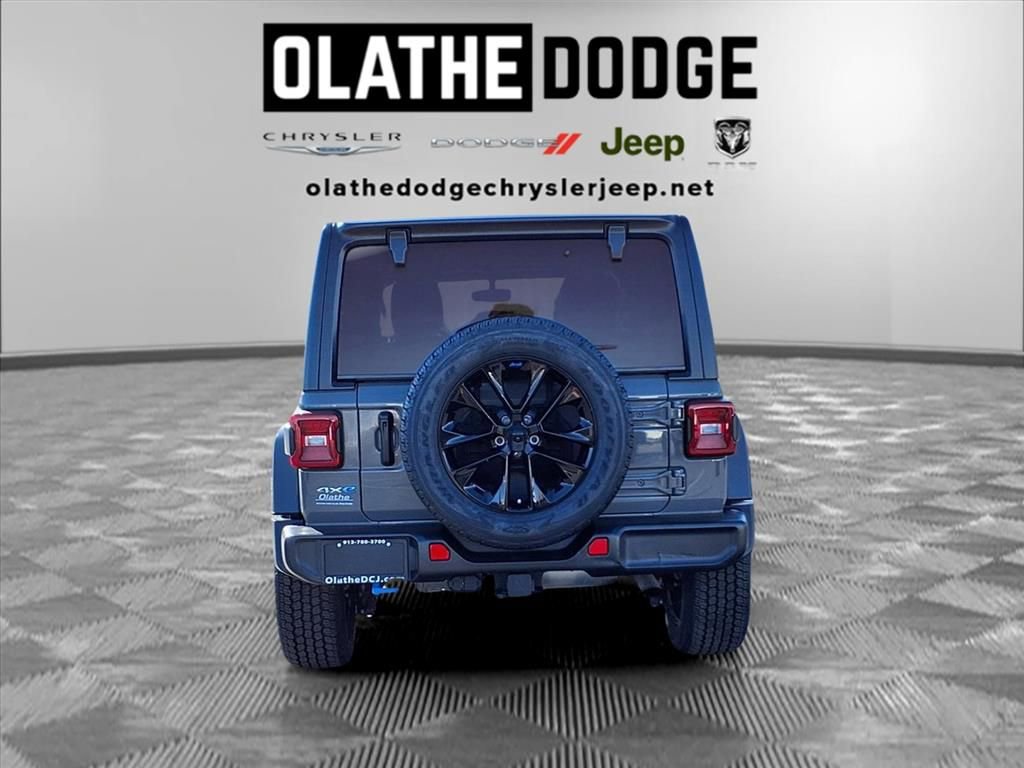 Used 2022 Jeep Wrangler Unlimited Sahara image 27