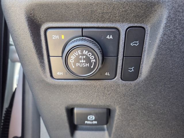 Used 2025 Ford Expedition Tremor image 24