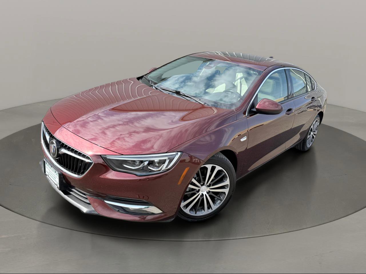 Used 2018 Buick Regal Essence w/ Driver Confidence Package #1 image 1