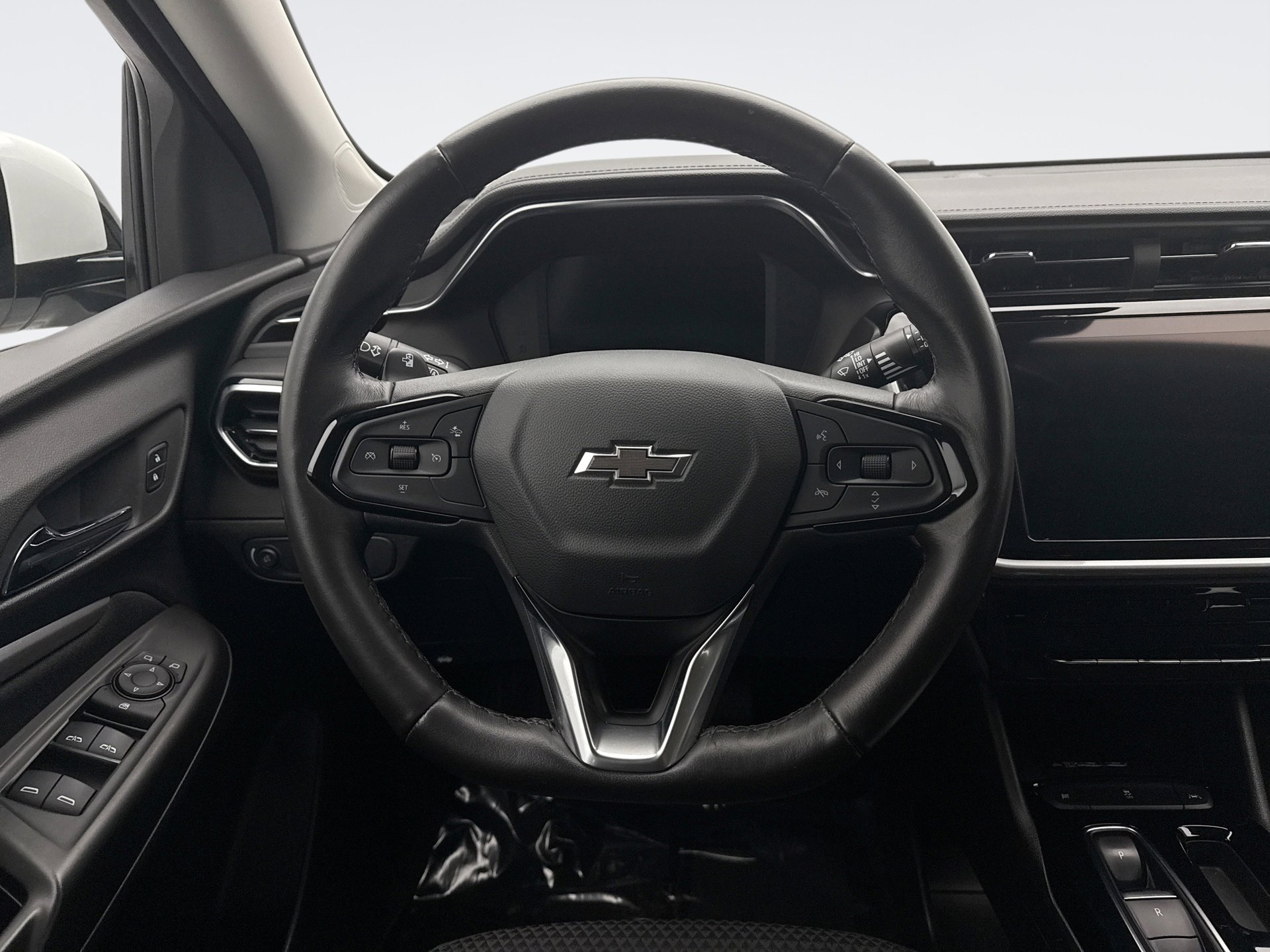 Used 2022 Chevrolet Bolt EUV LT w/ Comfort Package image 12