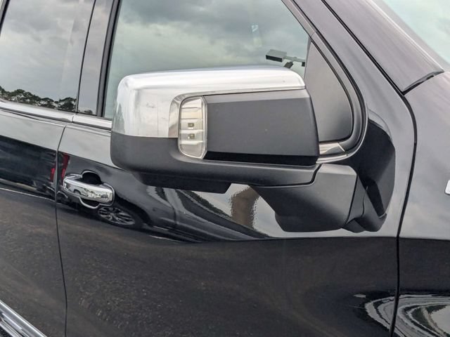 Used 2024 Chevrolet Silverado 1500 High Country w/ High Country Premium Package AWD/4WD image 10