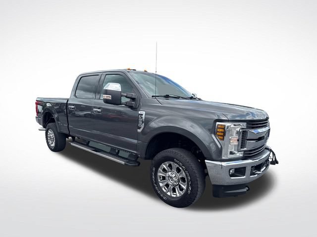 Used 2018 Ford F250 XLT w/ XLT Premium Package AWD/4WD image 8