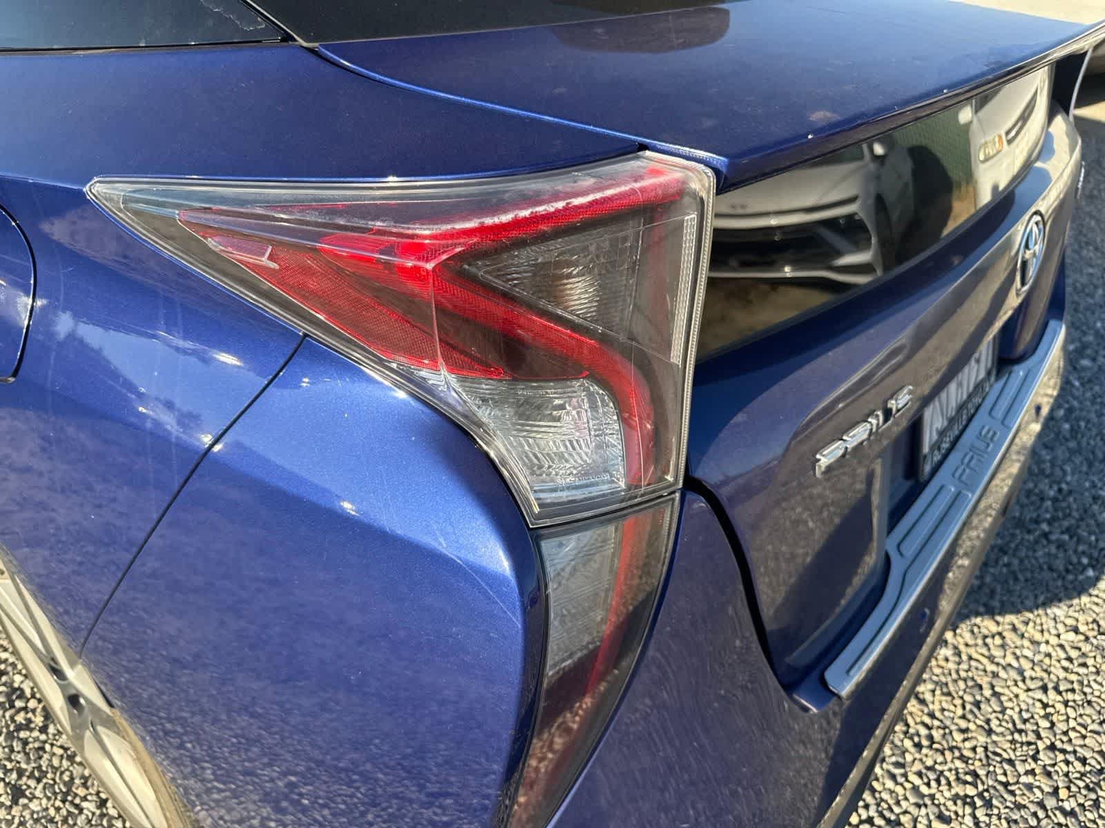 Used 2016 Toyota Prius Four Touring w/ Premium Convenience Package FWD image 10