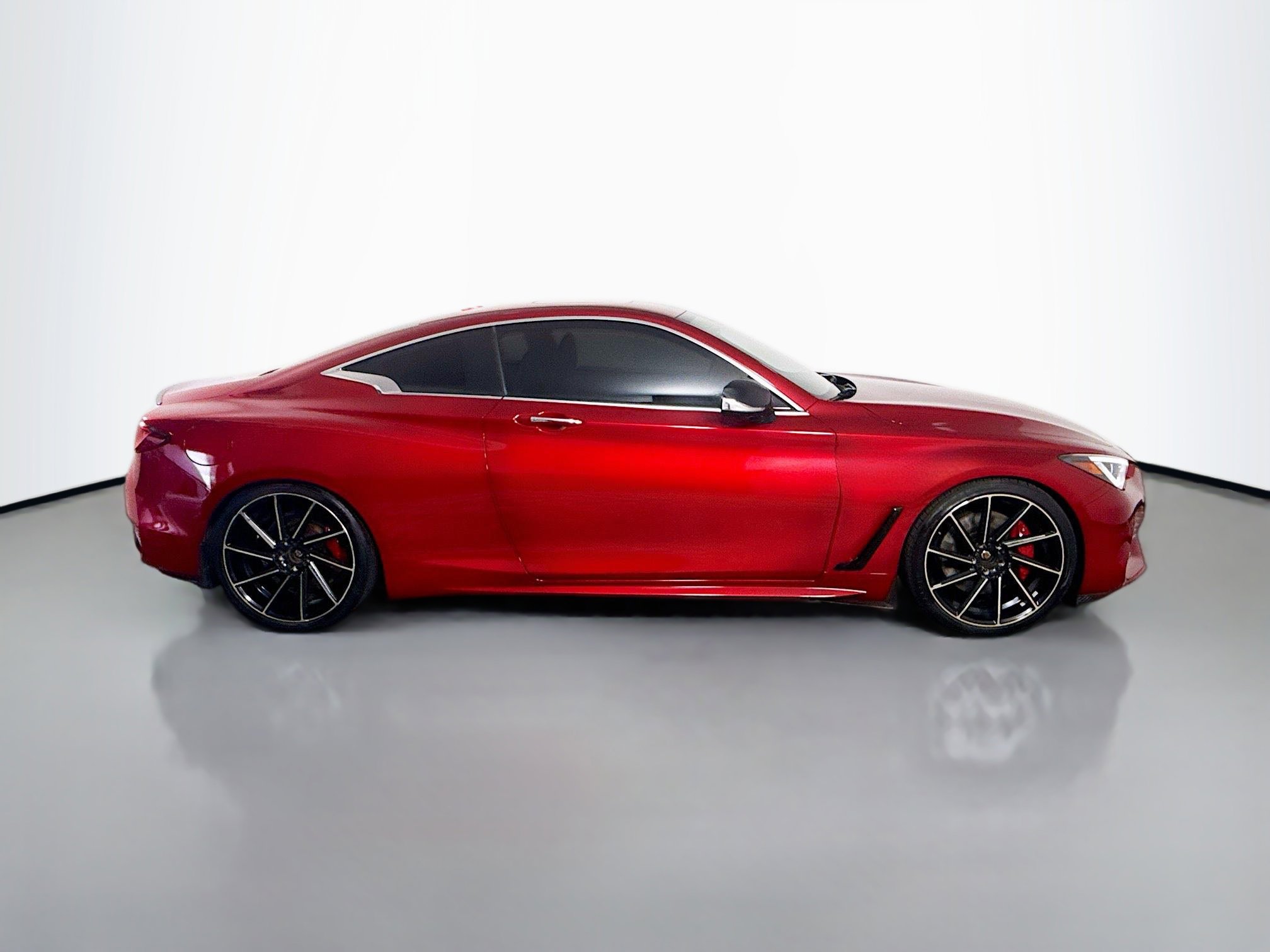 Used 2021 INFINITI Q60 Red Sport 400 AWD/4WD image 11