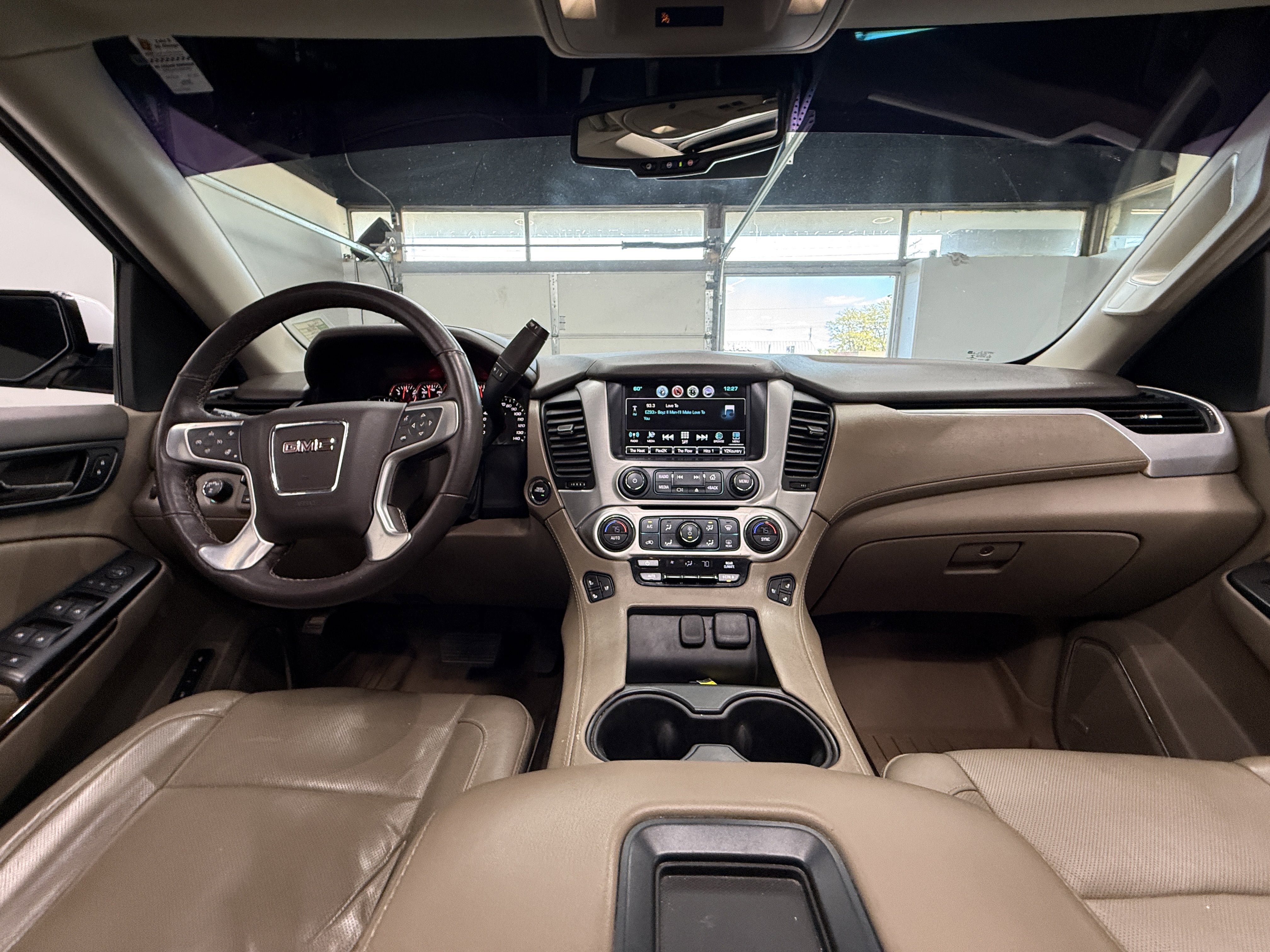 Used 2018 GMC Yukon SLT w/ Premium Edition AWD/4WD image 15