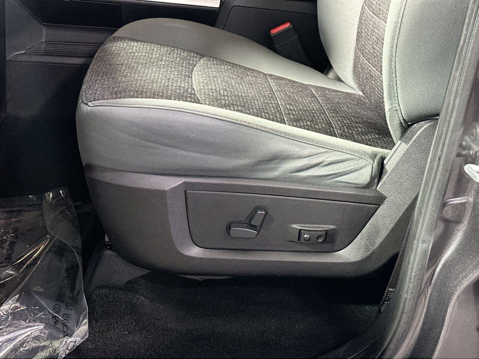 Used 2015 RAM 1500 Big Horn image 14