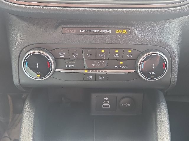 Used 2025 Ford Escape Active AWD/4WD image 29