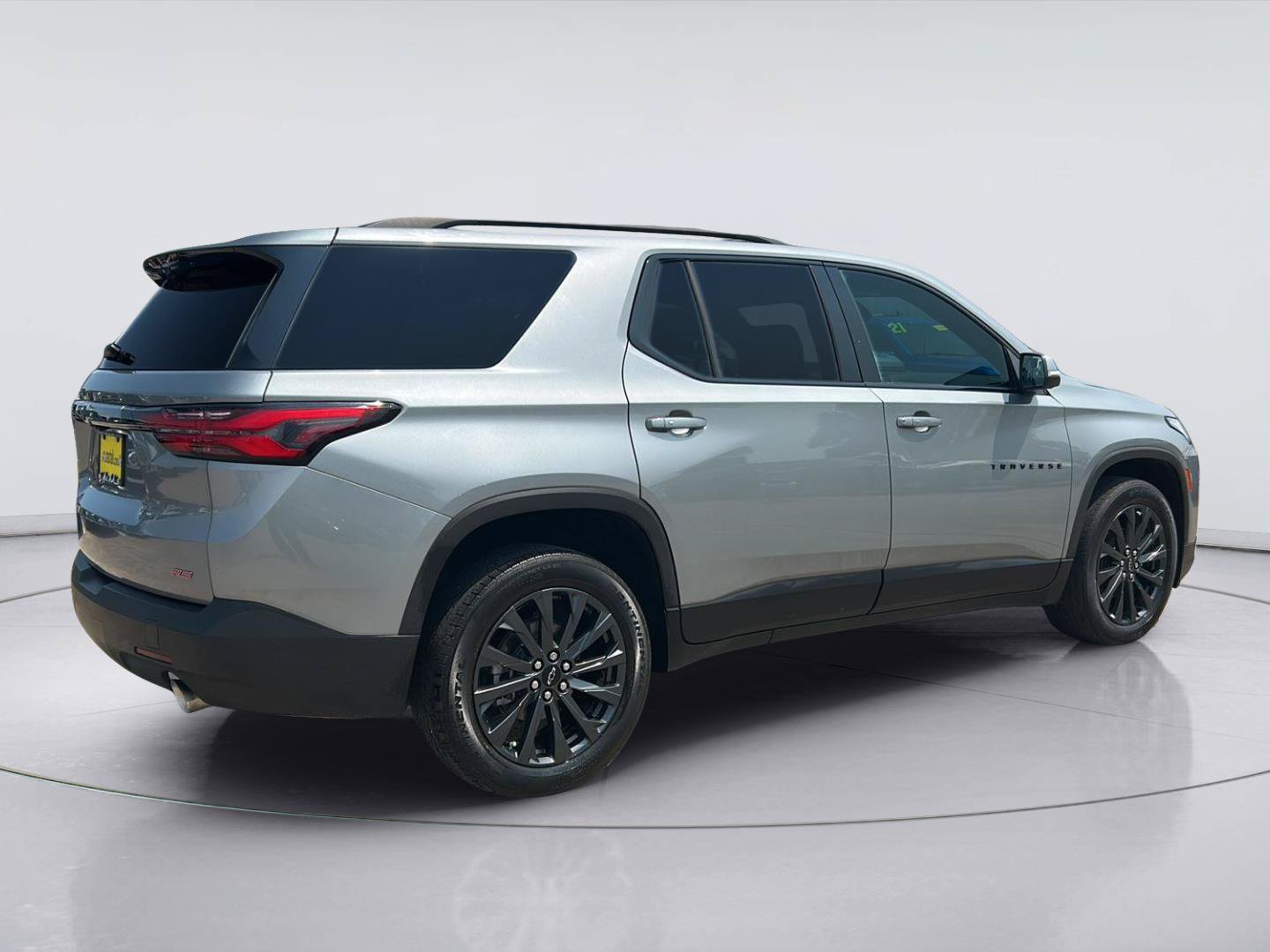 Used 2023 Chevrolet Traverse RS w/ LPO, Floor Liner Package AWD/4WD image 4