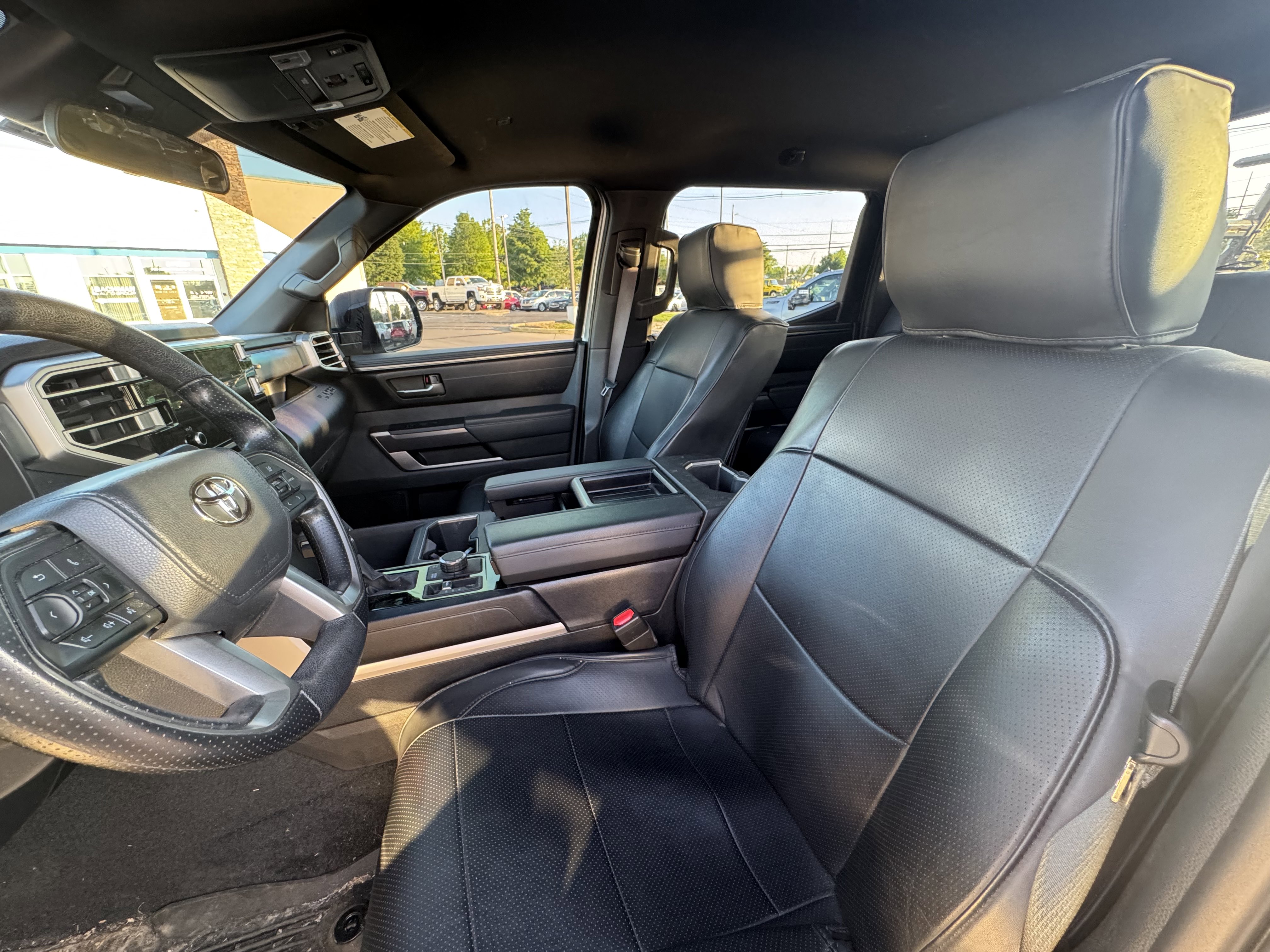 Used 2025 Toyota Tundra SR5 w/ SR5 Convenience Package AWD/4WD image 17