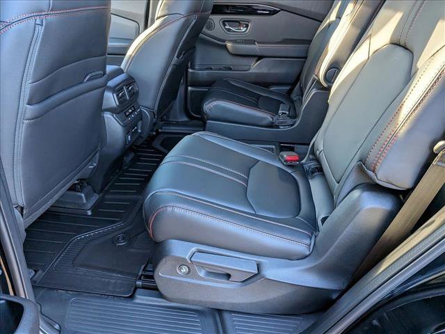 New 2025 Honda Pilot TrailSport image 15