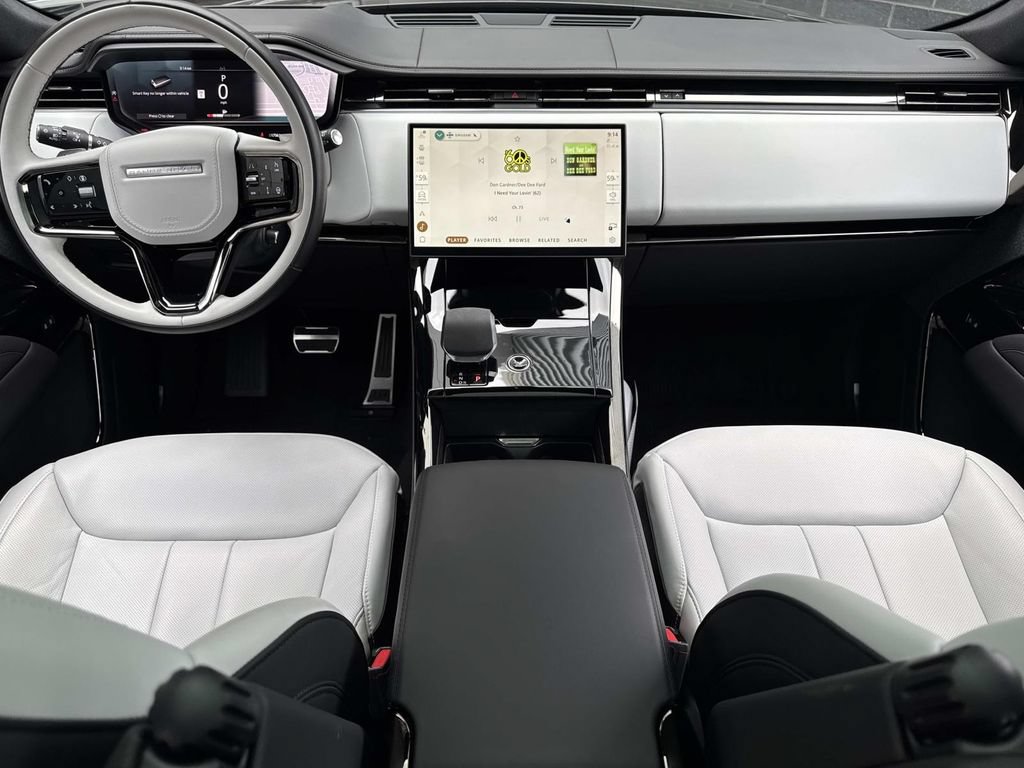 Certified 2025 Land Rover Range Rover Sport Autobiography AWD/4WD image 18