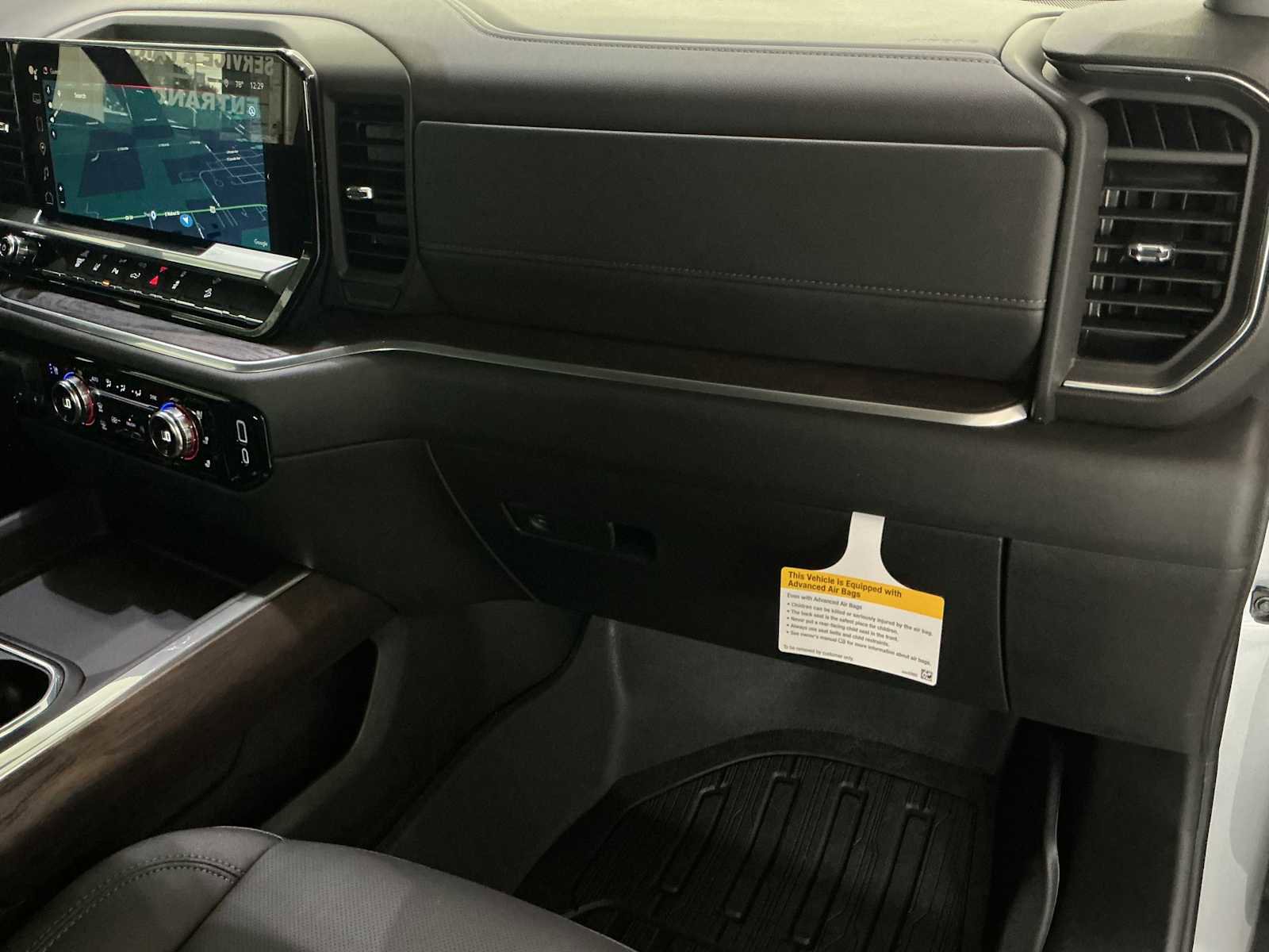 New 2026 GMC Sierra 2500 SLT w/ SLT Premium Package image 29