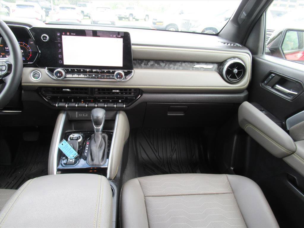 Used 2024 Chevrolet Colorado ZR2 w/ ZR2 Convenience Package III image 13