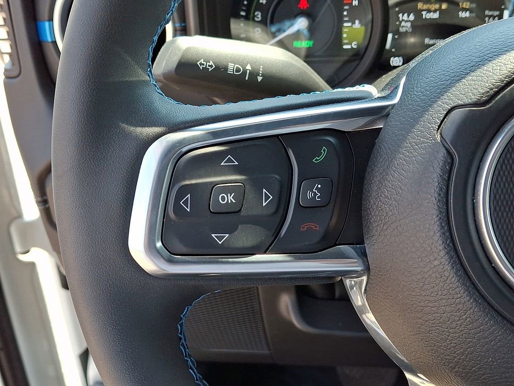 Used 2024 Jeep Wrangler High Altitude AWD/4WD image 23