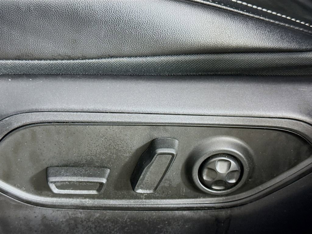 Used 2021 Jeep Grand Cherokee L Laredo image 20