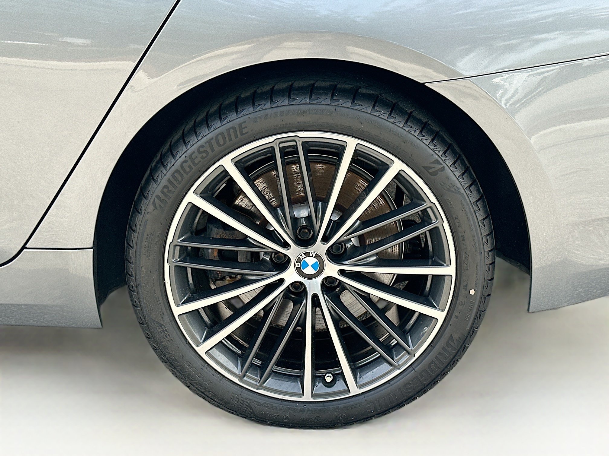 Used 2023 BMW 540i w/ Convenience Package RWD image 31
