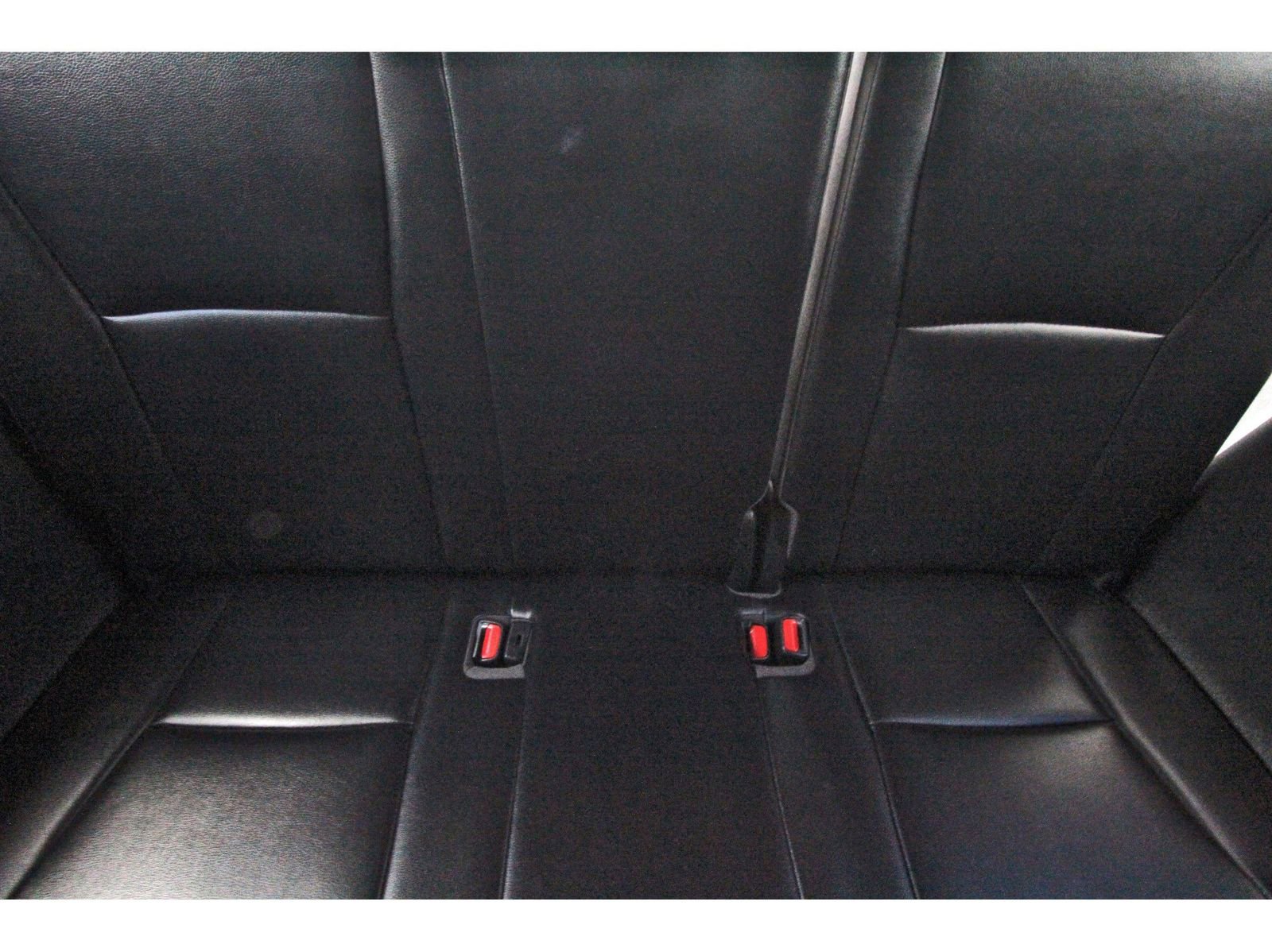 Used 2023 Toyota Highlander XLE image 16