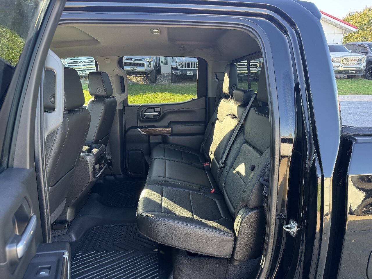 Used 2020 Chevrolet Silverado 1500 RST w/ Rally Edition AWD/4WD image 12