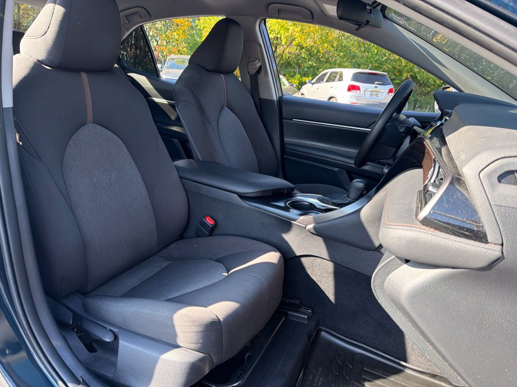 Used 2020 Toyota Camry LE FWD image 38