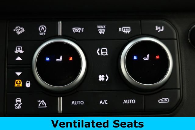 Used 2023 Land Rover Defender 90 V8 image 35