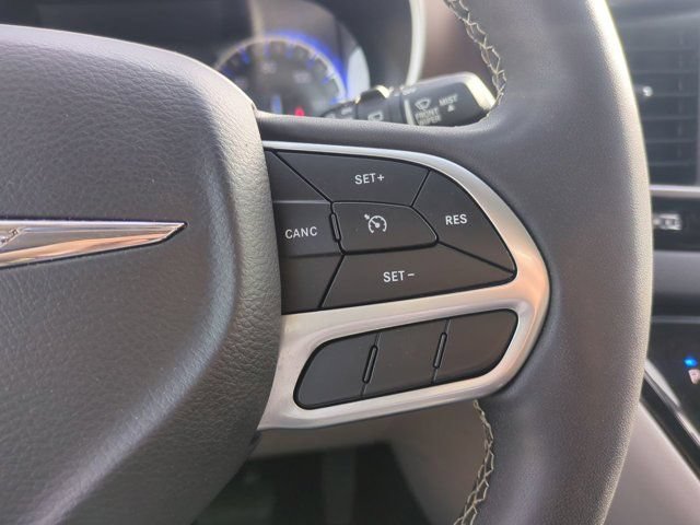 Used 2023 Chrysler Voyager LX FWD image 24