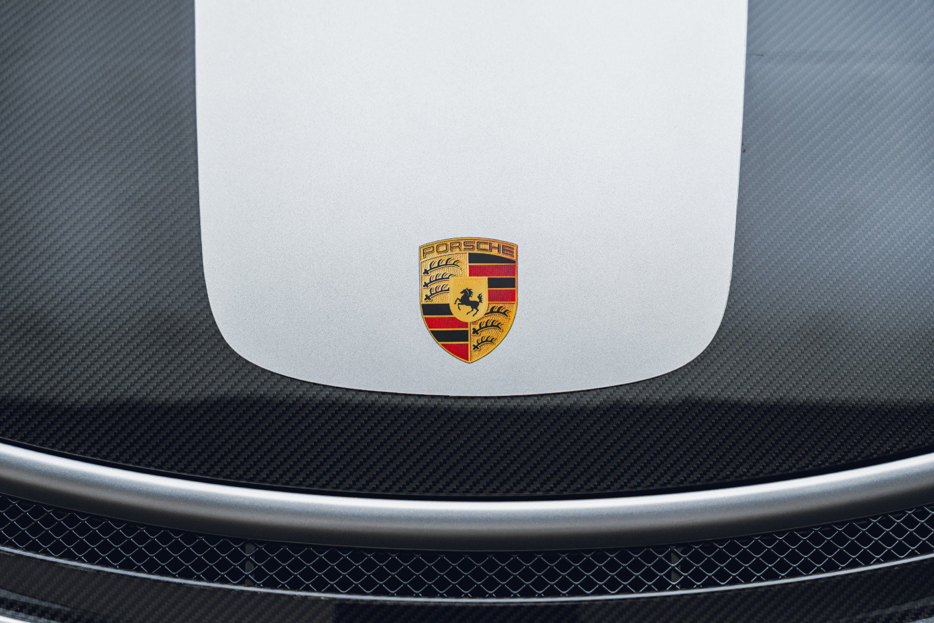 Used 2018 Porsche 911 GT2 RS RWD image 27
