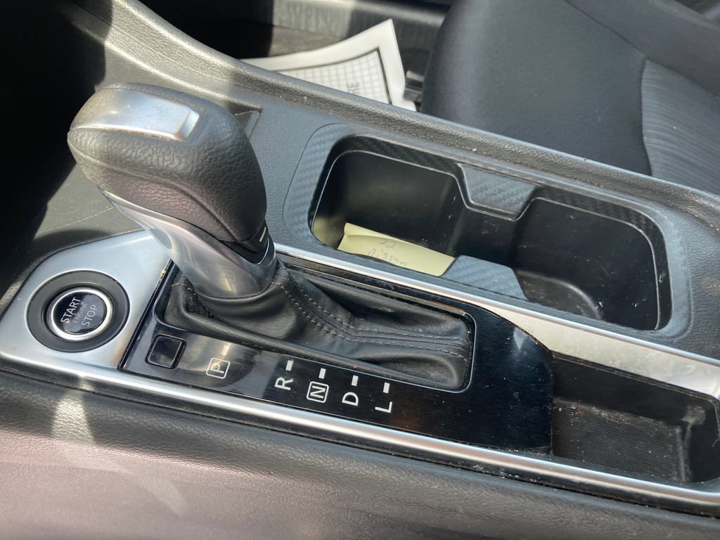 Used 2022 Nissan Sentra SV FWD image 30