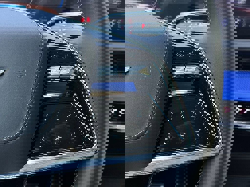 New 2026 Cadillac Optiq V AWD/4WD image 27