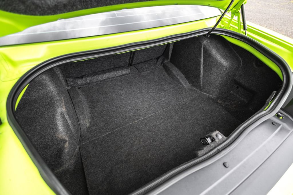 Used 2015 Dodge Challenger SRT Hellcat RWD image 28