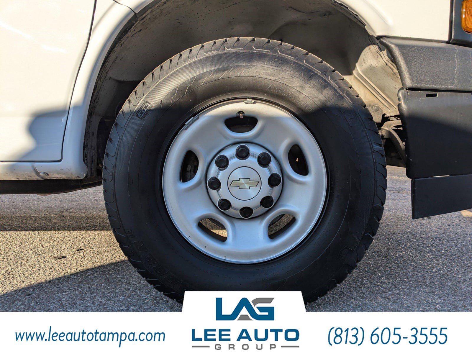 Used 2021 Chevrolet Express 2500 w/ Driver Convenience Package image 10