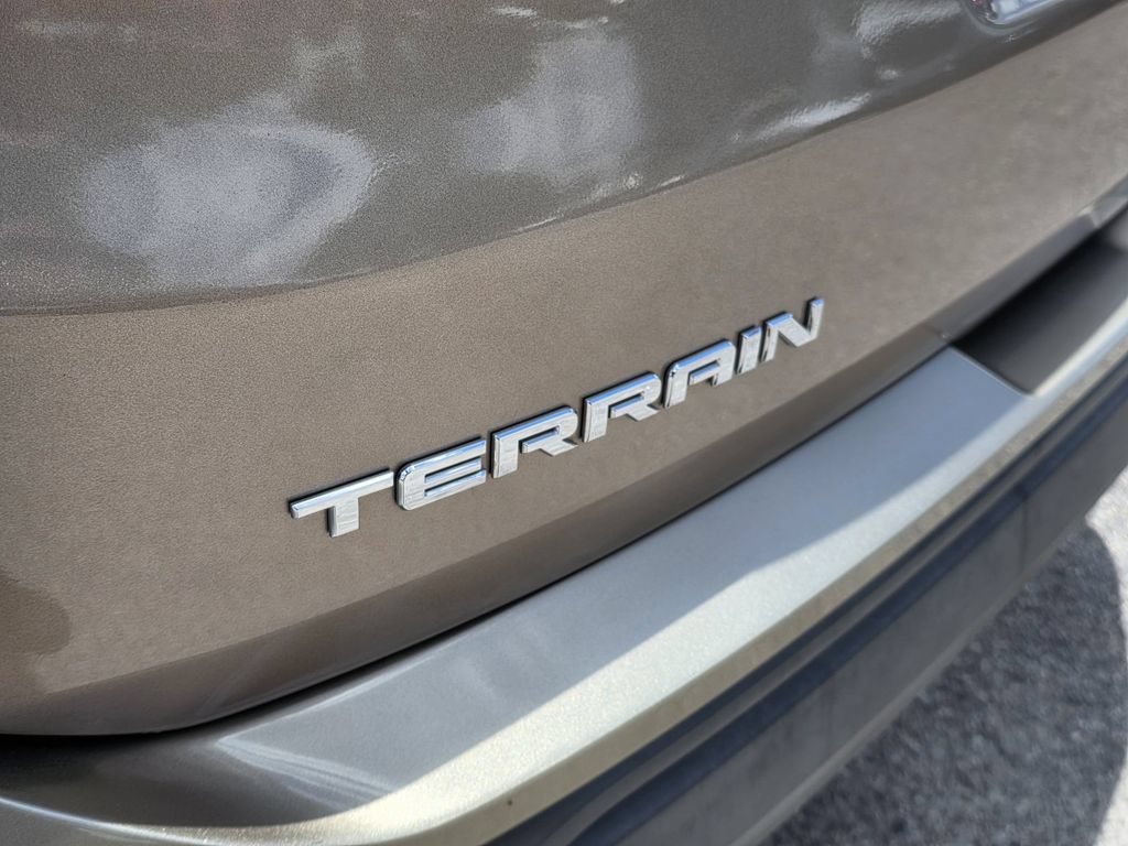 Used 2018 GMC Terrain SLE w/ Driver Convenience Package FWD image 8
