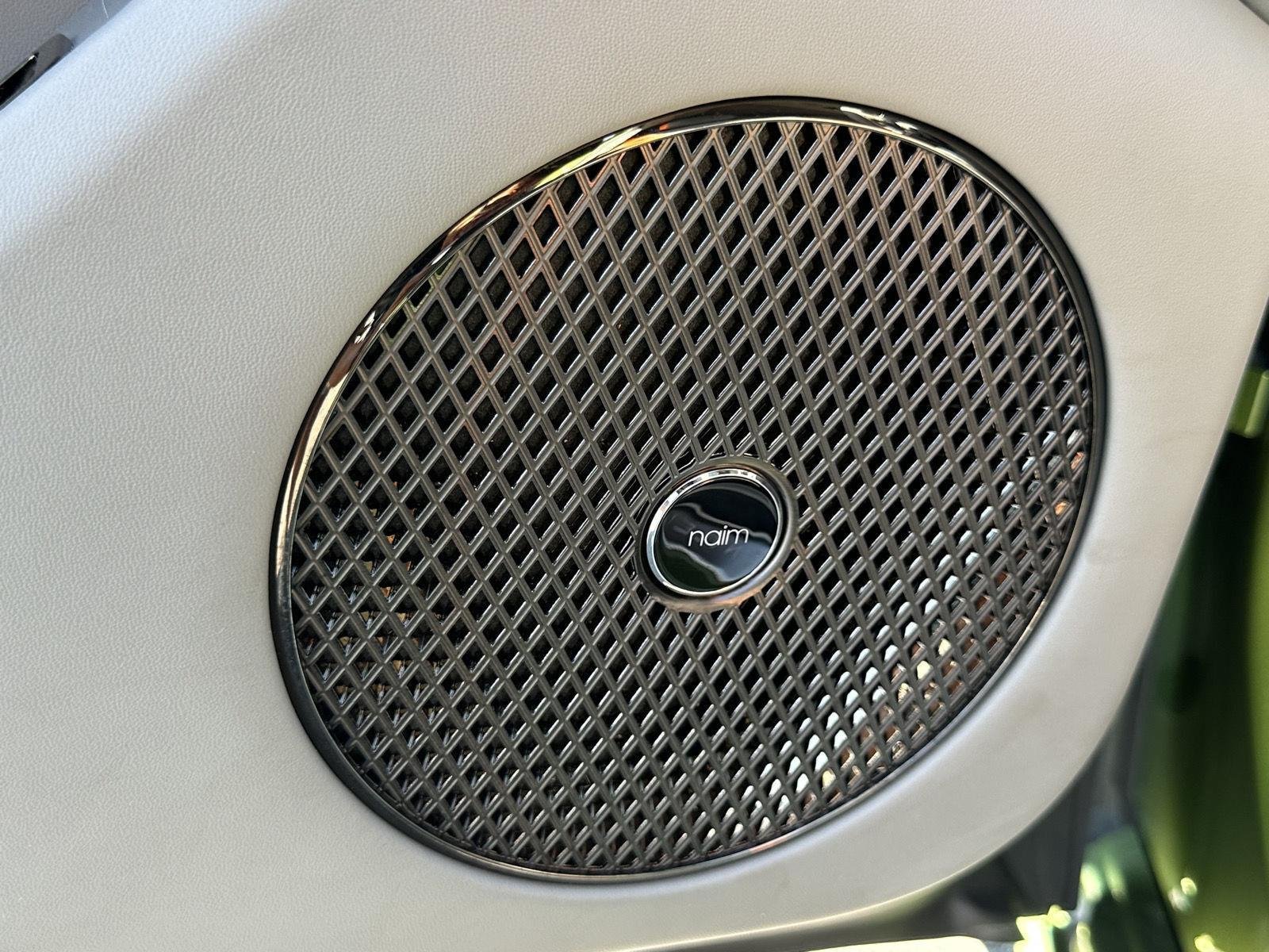 New 2025 Bentley Flying Spur Plug-In Hybrid AWD/4WD image 18