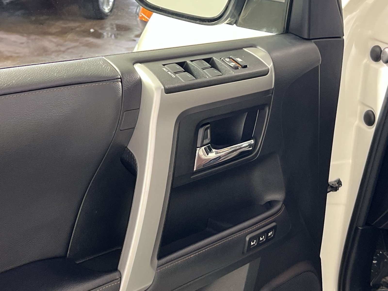 Used 2023 Toyota 4Runner Limited AWD/4WD image 15