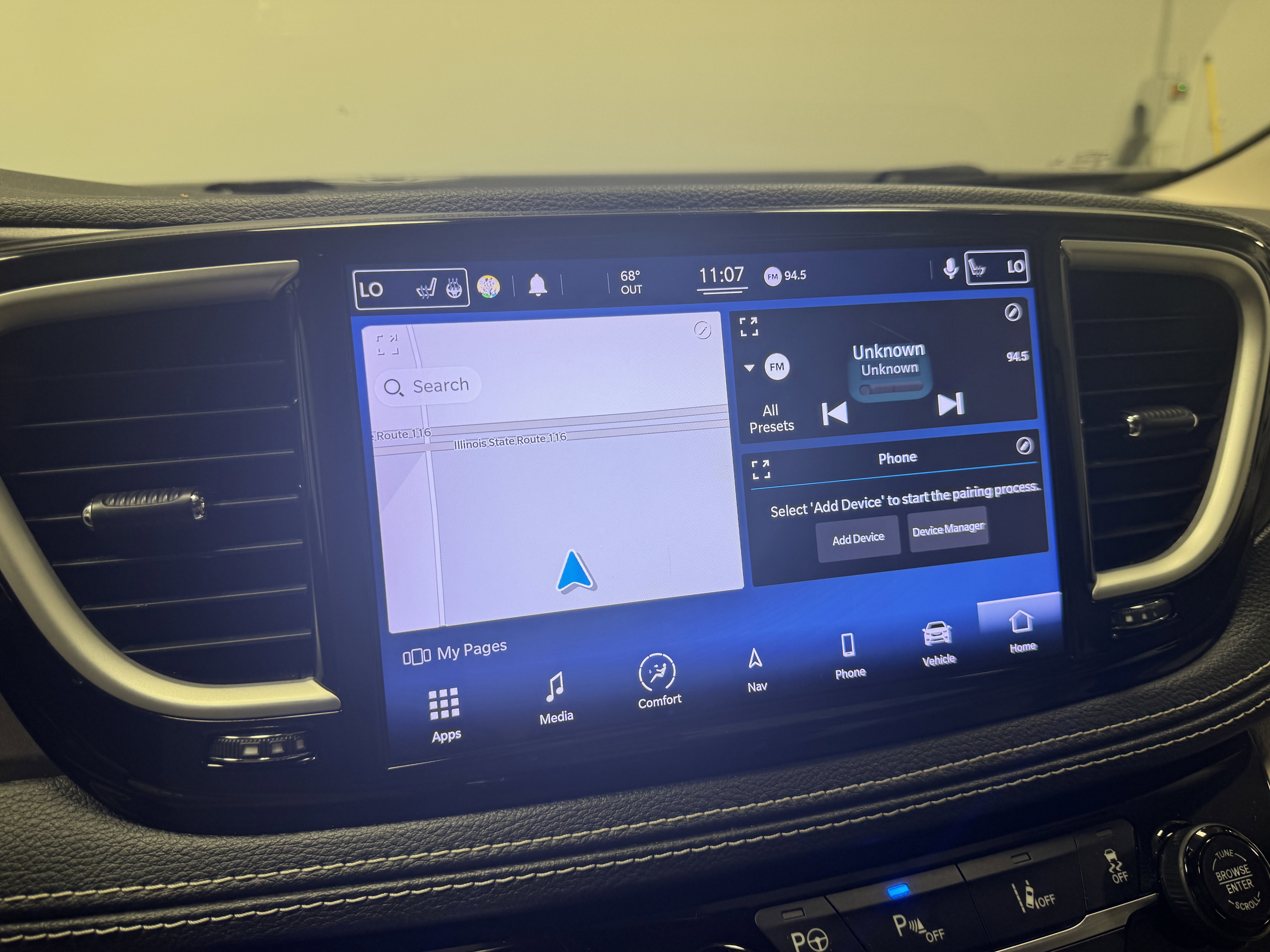 Used 2021 Chrysler Pacifica Touring-L image 23