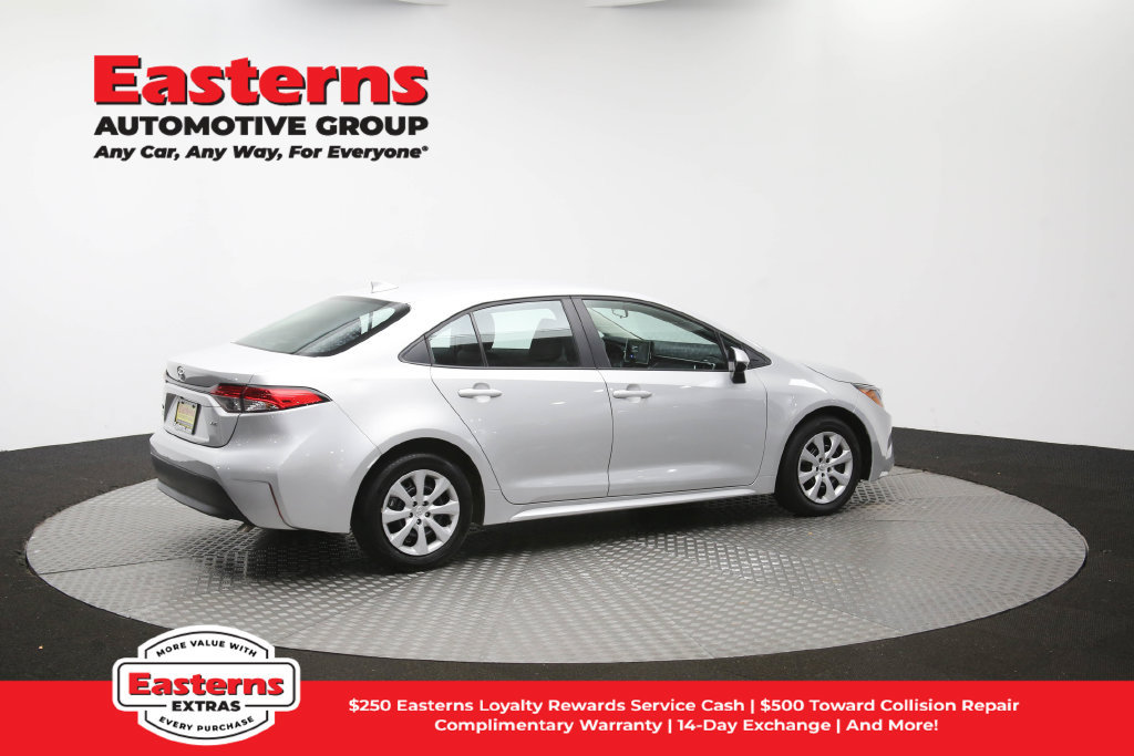 Used 2025 Toyota Corolla LE FWD image 43