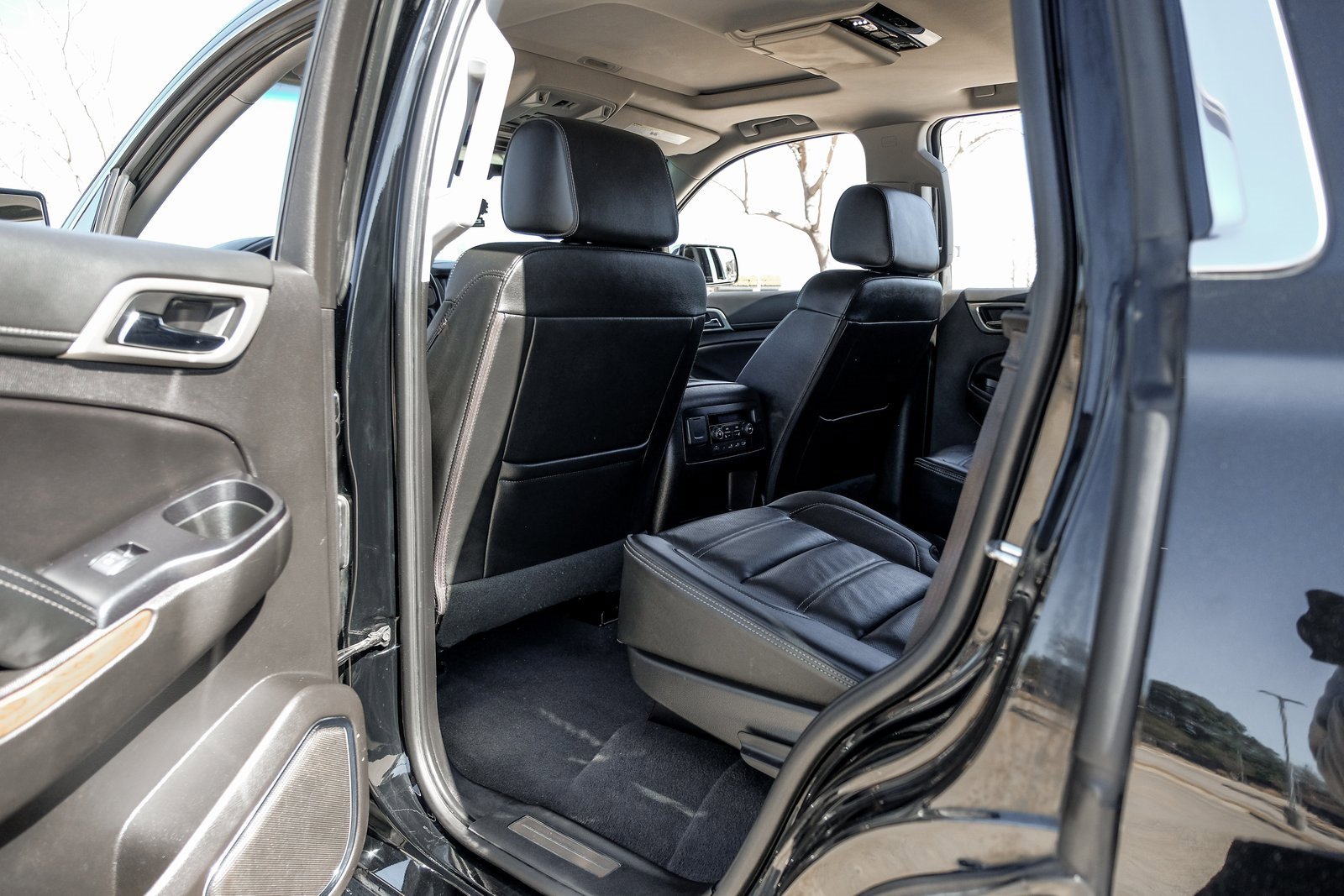 Used 2020 GMC Yukon Denali w/ Denali Ultimate Package image 43