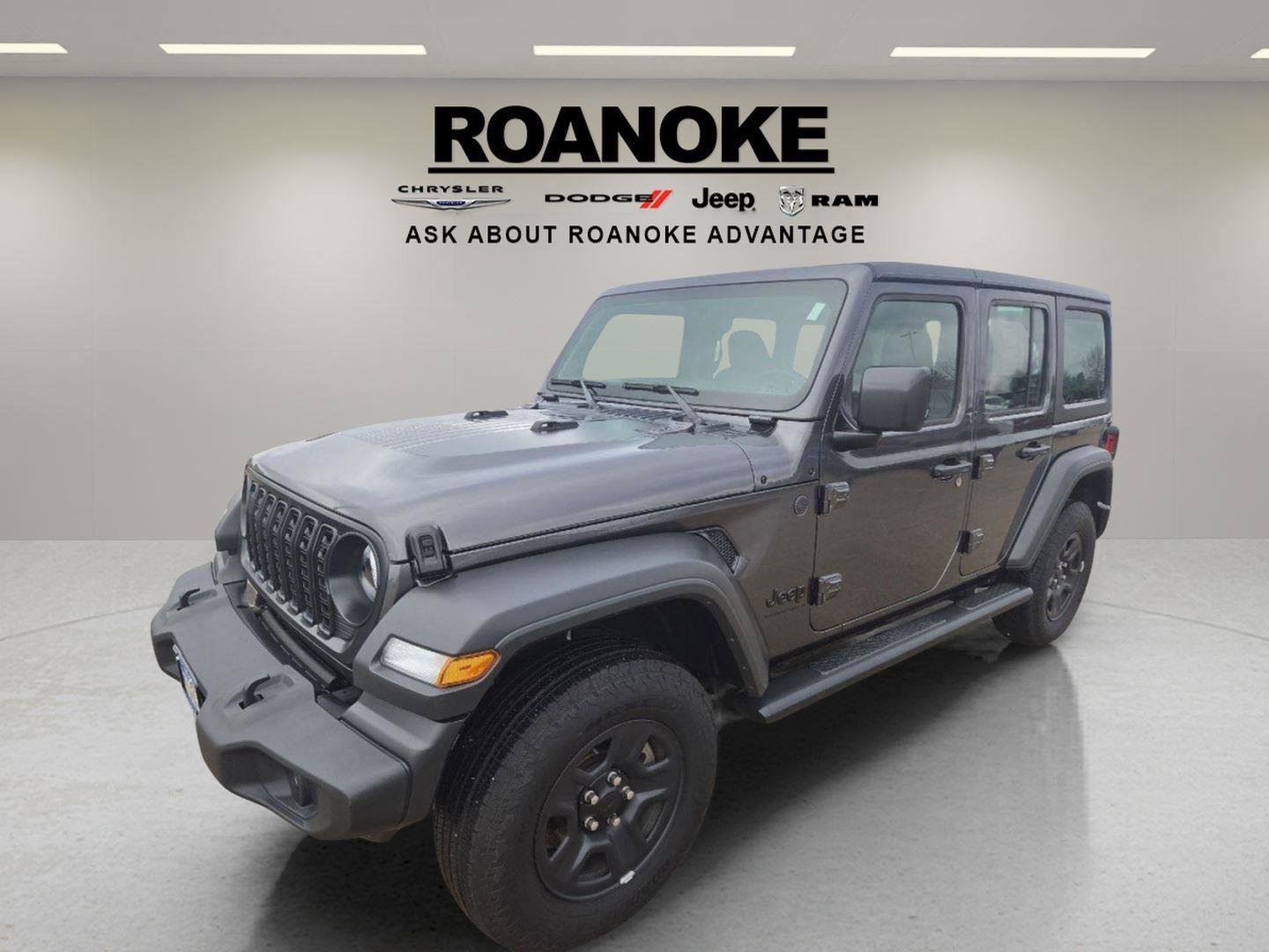 Used 2025 Jeep Wrangler Sport image 1