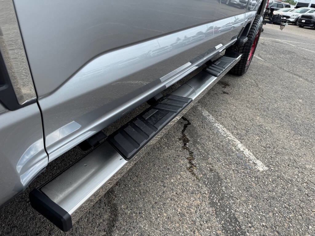 Used 2023 Ford F250 XLT image 11