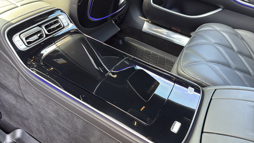 Used 2023 Mercedes-Benz Maybach S 580 4MATIC image 33