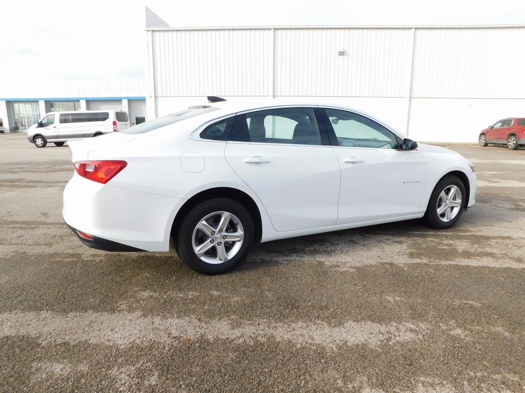 Used 2024 Chevrolet Malibu LS w/ Driver Confidence Package image 3