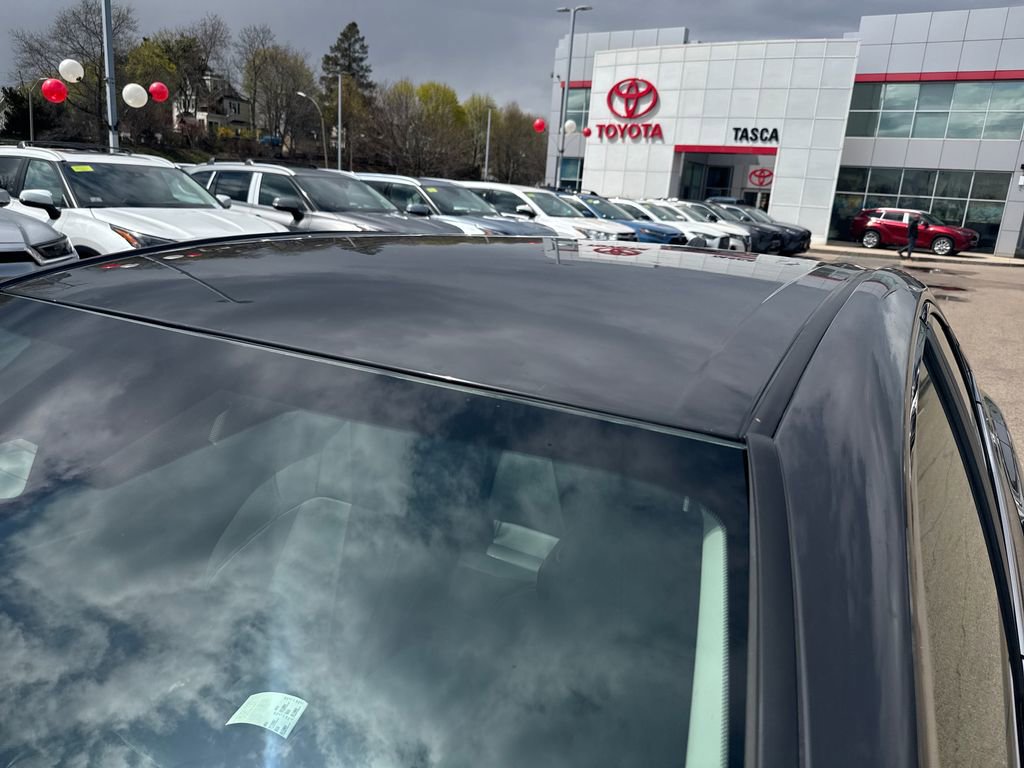 Used 2025 Toyota Camry XLE image 41