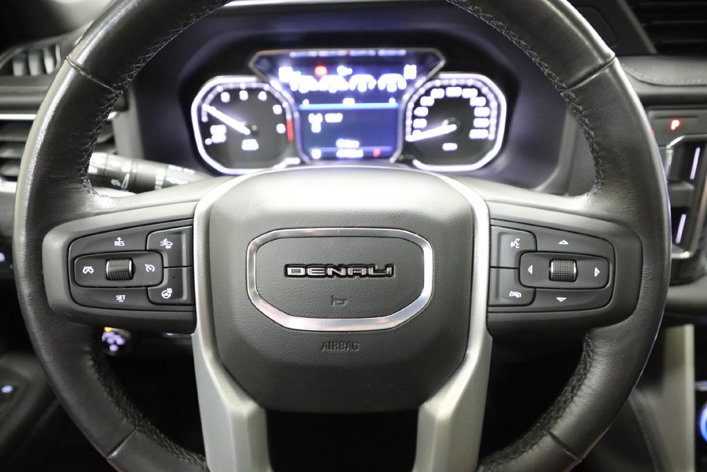 Used 2021 GMC Yukon Denali w/ Denali Ultimate Package AWD/4WD image 15